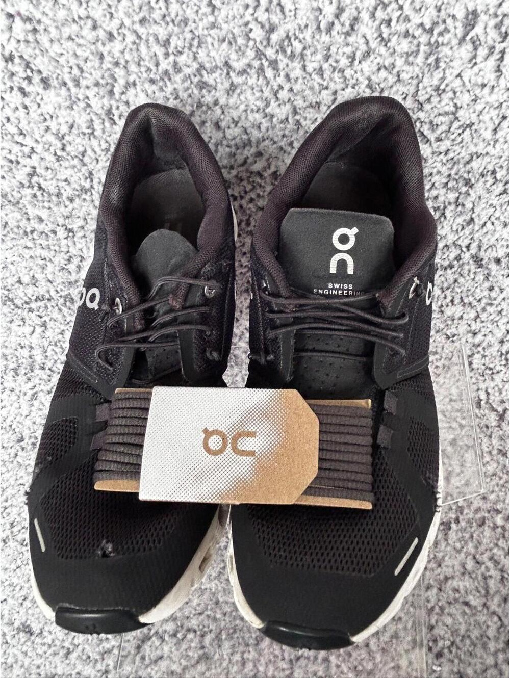 On Could Womens Swiss Engineering Black Running Shoes Sneakers Size 8 Fair